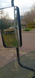 polyester boot utrecht opgehaald en afvoeren. Slopen kleine motorbootje